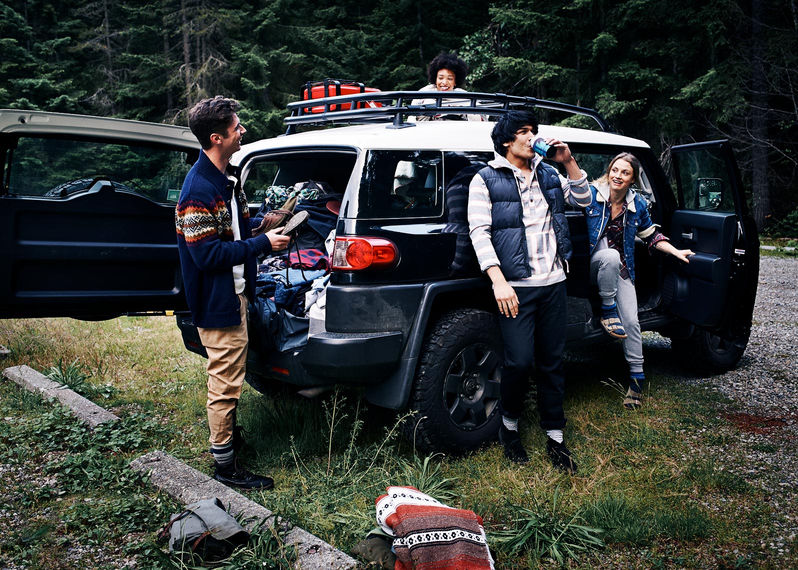 lifestyle photoshoot captures hanging out in the Pacific Northwest
